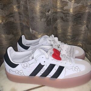 Adidas Sambae "Hello Kitty" sneakers Size 8.5